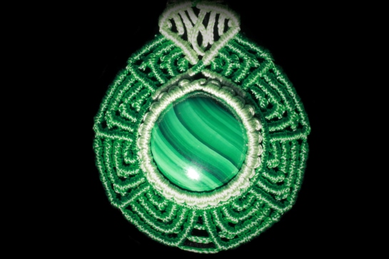 Flourishing Mayan Sun pendant green, Malachite, detail