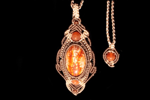 Queen of Spiritual Fire pendant brown and beige, Fire agate