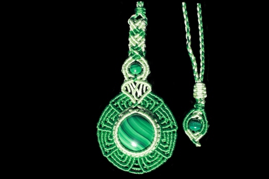 Flourishing Mayan Sun pendant green, Malachite