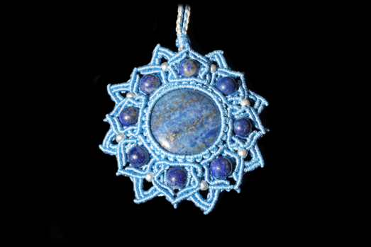 Pendentif Vishuddha Étoile de Minuit bleu, Lapis-Lazuli, détail